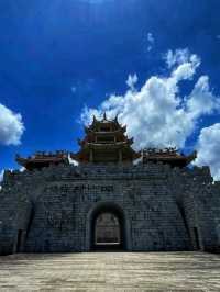 🏯 A Marvel of Faith and Art – Discover the 500 Lohan Temple
