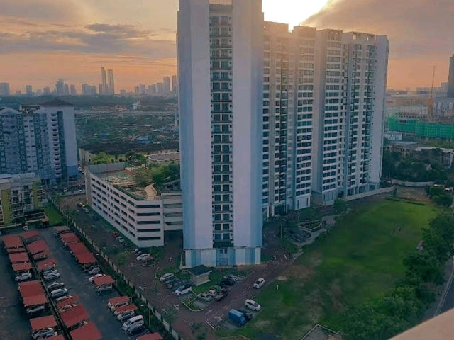 🌅 Bayu Marina Resort, Johor Bahru – Waterfront Stay with City Views