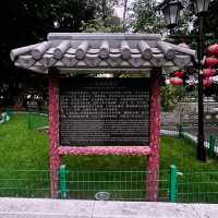 Solo in a Sanctuary of Spirit: Renwei Ancestral Temple, Guangzhou