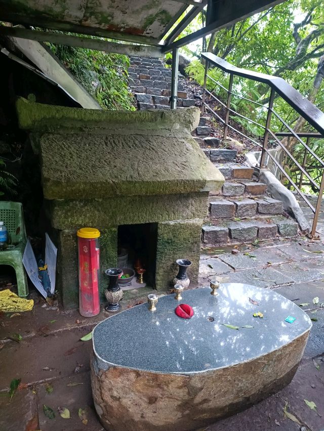 草山觀瀑吊橋：身臨瀑布的療癒秘境