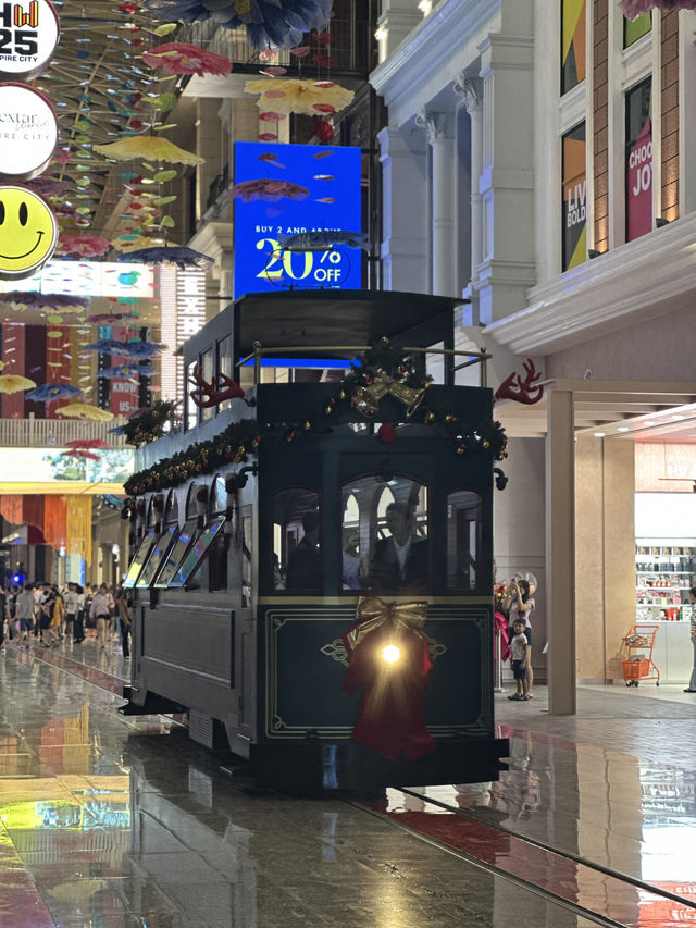 Empire City Signature Duplex Suites & Brand New Hextar World: Festive Vibes in Petaling! 🎄✨ Empire City Signature Duplex Suites & Brand New Hextar World: Festive Vibes in Petaling! 🎄✨