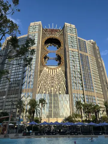 🌊 澳門新濠影滙水上樂園一日遊攻略|太空歷險與熱帶火山之旅