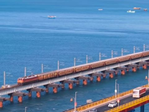 🌊 The Edge of India: Discovering Rameswaram, Dhanushkodi & The Iconic Pamban Bridges! 🇮🇳✨