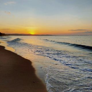 Mui Ne’s Golden Mirage