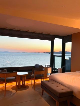 Explore Ako Like a Pro: Scenic Stays and Seaside Trails 🌊✨

Ako is one of Hyogo’s hidden gems, and here’s why Ginpaso is THE ultimate spot to stay. The hotel’s location at 2-8 Misaki puts you right by the ocean, with dreamy seaside walking trails that are perfect for sunsets (seriously, bring your camera!). You’ll love how Ginpaso offers a free shuttle to Banshu Ako Station – it saves time and totally removes stress about getting around. The hotel’s proximity to local scenic spots makes it super easy to squeeze in a quick adventure or morning stroll without planning like a military mission.

Practical Tips & Hacks:
Take advantage of Ginpaso’s shuttle – it’s convenient, reliable, and makes train connections painless. The seaside trail just outside is ideal for early morning runs or peaceful evening walks, plus you can grab some great photos of the coastline. If you’re into relaxing, Ginpaso’s onsen is worth a dip after a busy day exploring Ako.

Food Finds:
Ginpaso’s breakfast delivers classic Japanese flavors, and there are local restaurants near Banshu Ako Station offering fresh seafood – don’t miss the grilled oysters and local sushi!

Getting Around:
From Banshu Ako Station, you can easily hop on trains to nearby towns. Use the free shuttle for arrivals/departures, and explore the local area on foot.

Quick Tips:
Weather can change quickly; pack a light jacket. The hotel accepts credit cards, so cash isn’t essential. No visa headaches for most tourists.

#AkoTravel  #GinpasoHotel  #HyogoHiddenGem  #JapanCoast  #SeasideStay 