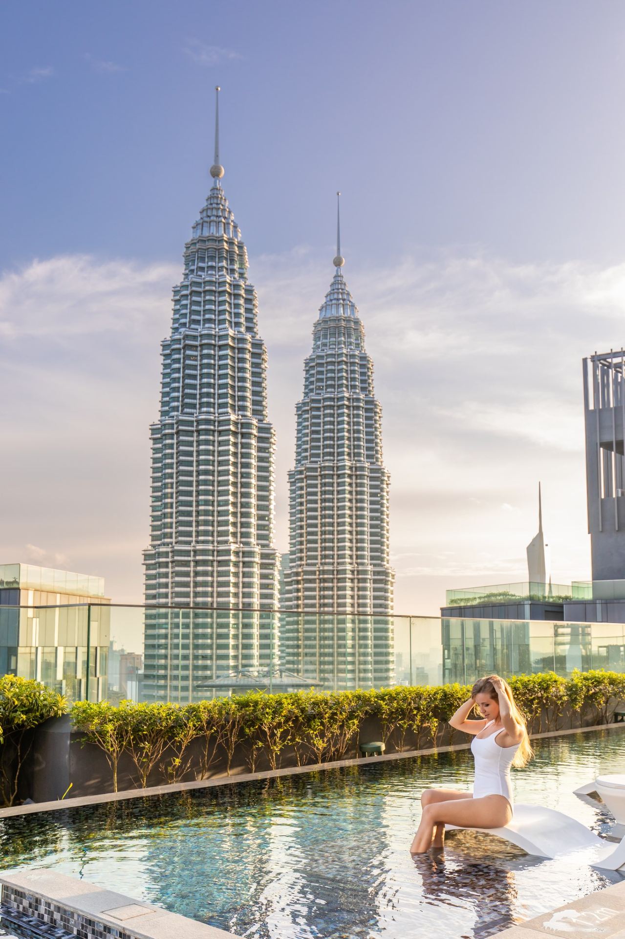 Expectation vs Reality: A Rooftop Pool Facing the Petronas Towers at Star Suites KLCC 🌃