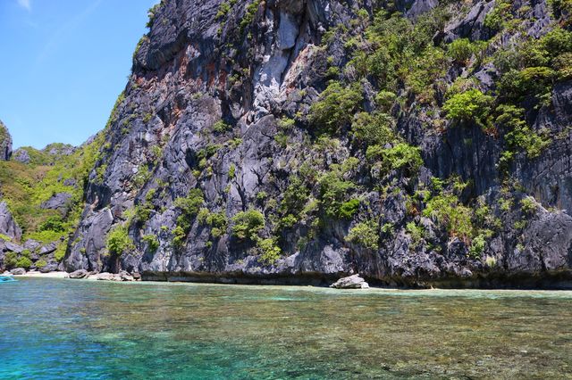 Island Hopping in Puerto Princesa 🚤🌴