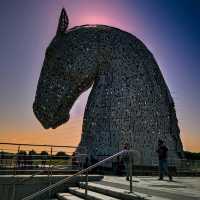 The Kelpies & The Helix： 🐴✨  蘇格蘭的現代神話，令人 awe-struck 的馬匹雕塑！