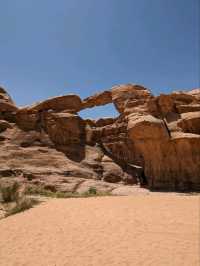 ワディラム砂漠　Um Frouth Rock Arch