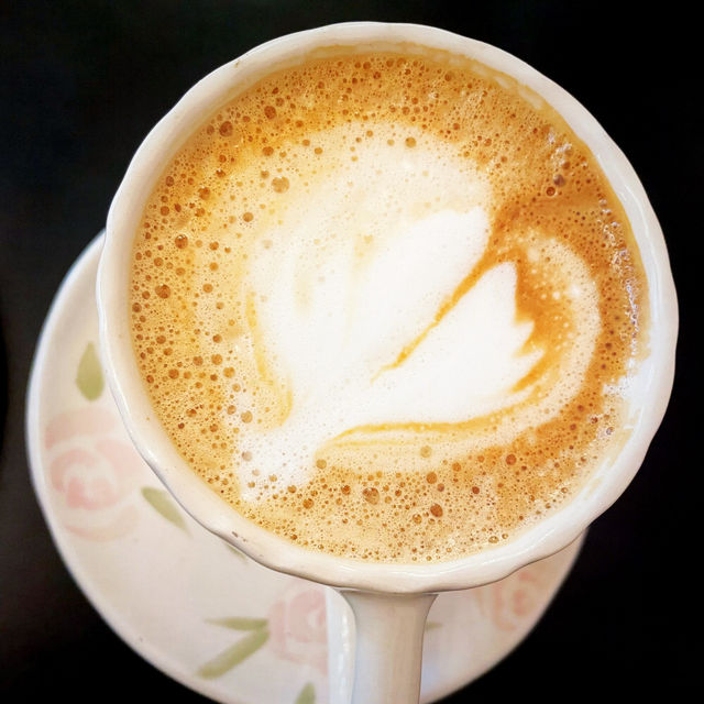 【ジョージア🇬🇪/かわいいがたくさん集まったカフェ🧁☕️】