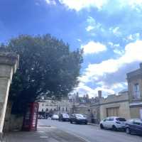 The Historical Significance and Architectural Beauty of No. 1 Royal Crescent, Bath
