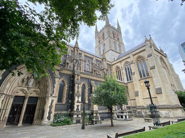Reflective Visit to Southwark Cathedral ⛪🌿