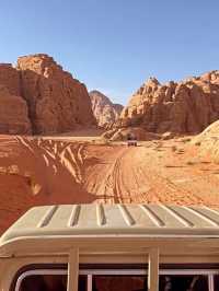 🚗 Ride-Sharing in Amman & Getting to Petra on a Budget 🏛️🧭
