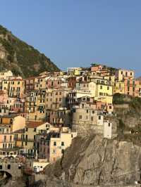 🌊 Manarola – The Colorful Jewel of Cinque Terre! 🇮🇹✨