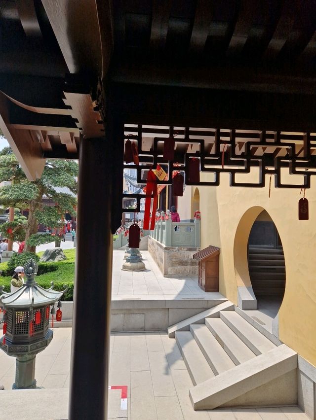 One Week in Shanghai: Guide + Costs 🌃🇨🇳