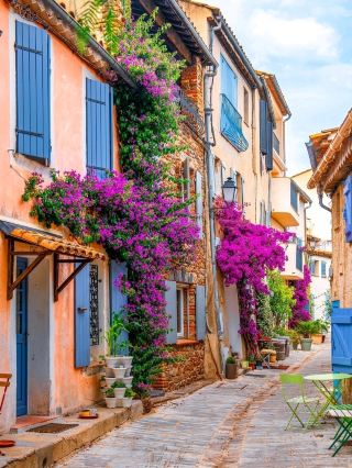 🏡 Stone by Stone, Sky by Sky – Grimaud, Côte d’Azur, France