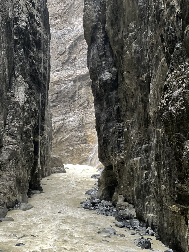 Grand Canyon in Switzerland?! 🫣😱