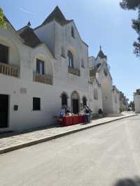 Wandering through Alberobello: Review of a fairytale village of trulli tradition 