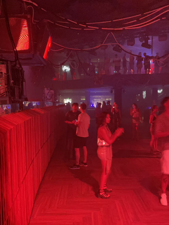 🎉 รีวิว Pacha Ibiza – คลับระดับตำนาน