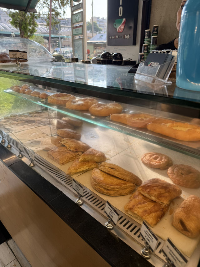 ☕️ Fresh Bakes & Comforting Coffee Moments at Pronto Pastry Bakery & Café 🥐