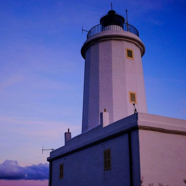 Guided by Light – Gozo’s Majestic Lighthouse 🌅💡