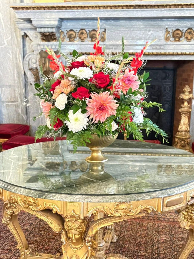 THE BREAKERS NEWPORT: A MASTERPIECE OF GILDED AGE BEAUTY 🇺🇸 THE BREAKERS NEWPORT: A MASTERPIECE OF GILDED AGE BEAUTY 🇺🇸