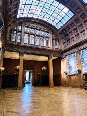 역사 속으로 들어가다: 독일 에센의 화려한 휘겔 빌라