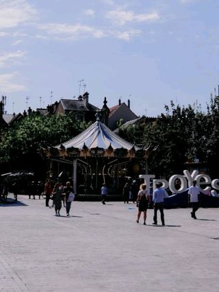 트루아(Troyes), 스테인드글라스의 도시.