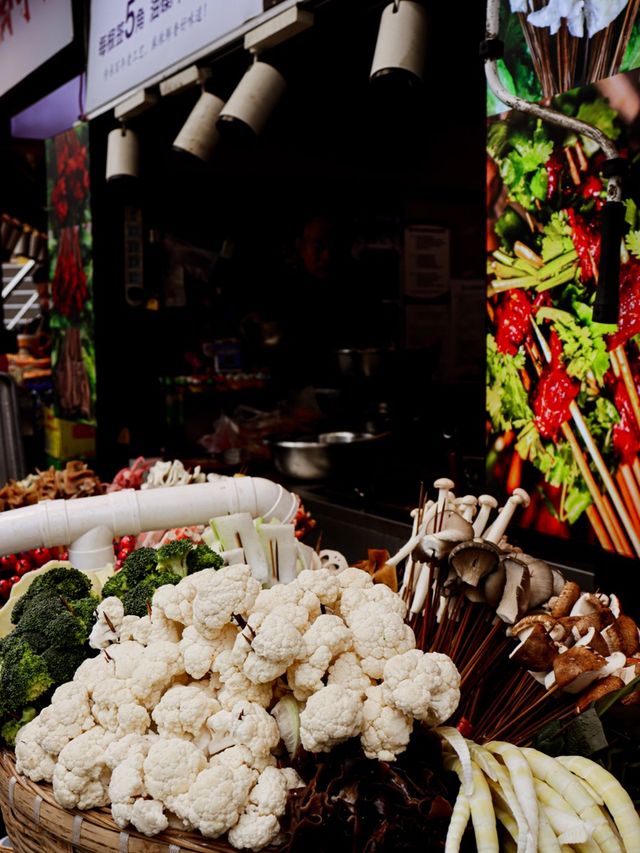 Street Food in Chengdu!🌶️🇨🇳♥️