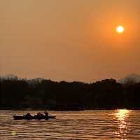 Sunset at West Lake in Hangzhou!