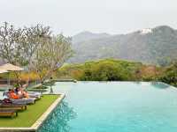 Chiang Mai Mercure Sofitel Warren Tower Resort - Such a beautiful hotel and yet so affordable!