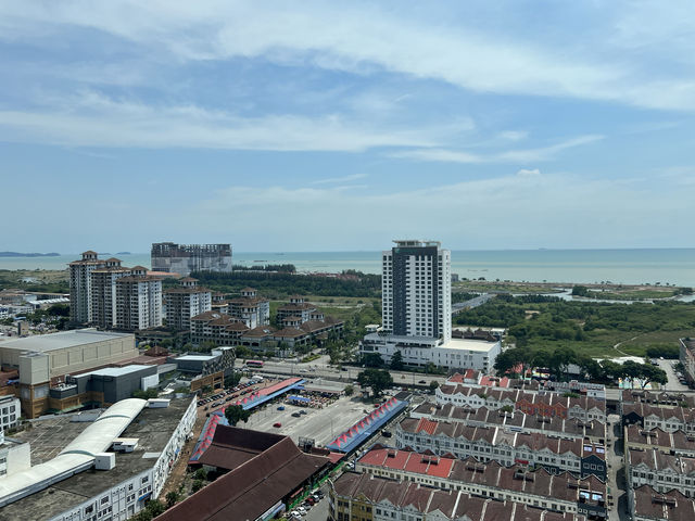 登上馬六甲旋轉塔，俯瞰馬六甲海峽和城市