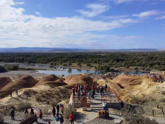 The Colorful Beach in Burqin is a wonder of the world