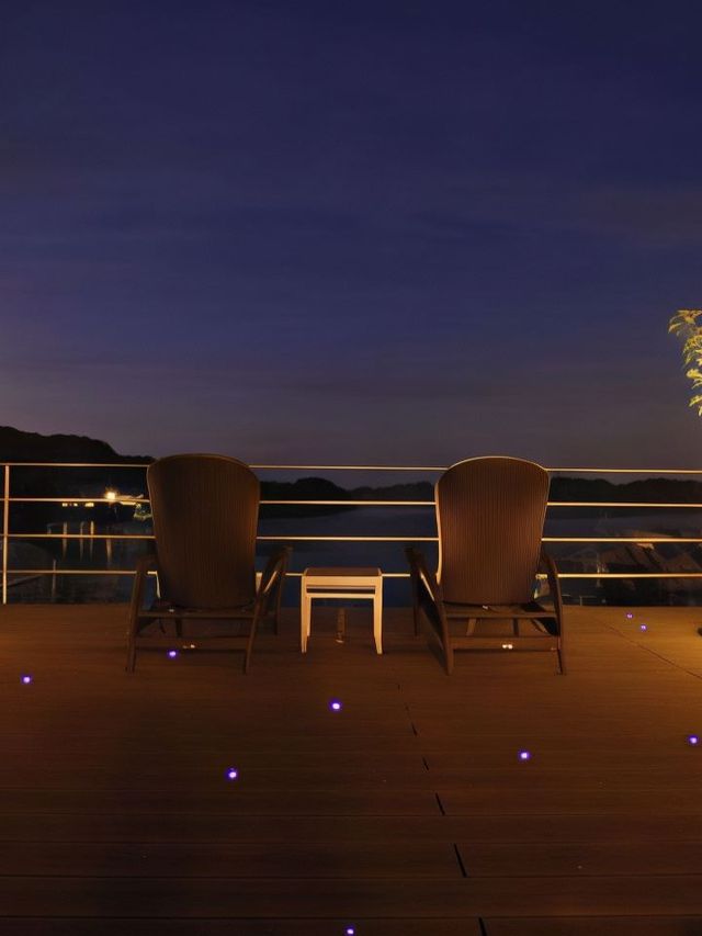 🌟 Toba's Top Stay: Luxe Comfort & Views! 🏨✨