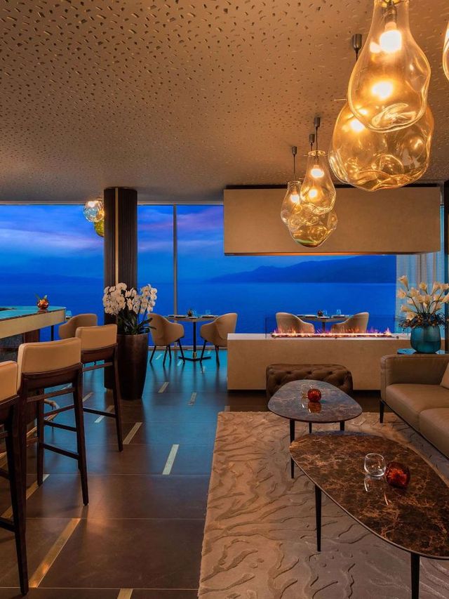 🌊🛎️ Rijeka's Seaside Splendor: Hilton Costabella Beach Resort 🌟