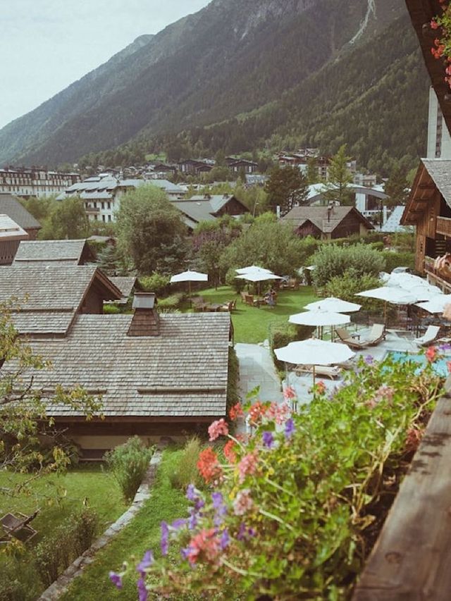 Chamonix Charm & Mountain Views 🏔️✨🛌