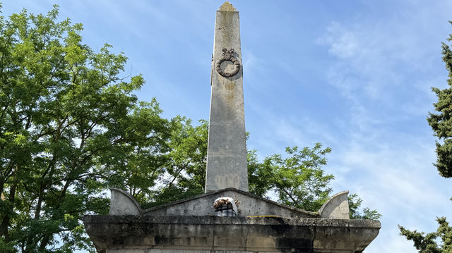 恩佩西納多陵墓紀念碑 Monumento al Empeci