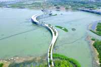宛如一條銀色綢帶的景觀橋~~元蕩湖。