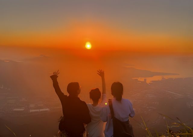 深圳第一高峰梧桐山果然值得攀登。
