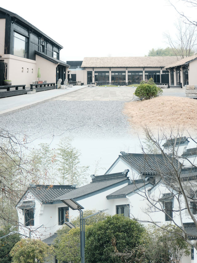 赤壁影途山居：隱匿於自然與歷史的詩意棲居