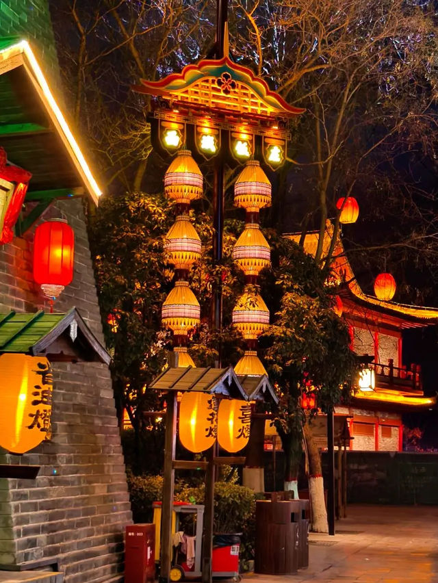 一秒穿越回宋朝！開封清明上河園，食玩全攻略！