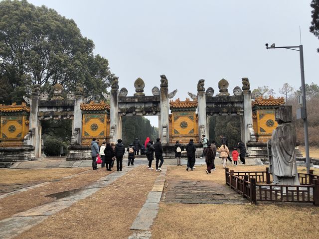 明顯陵