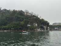 暴雨中的桂林象鼻山 兩江四湖