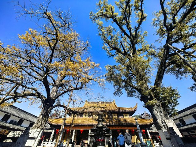 人間彌勒，知足常樂