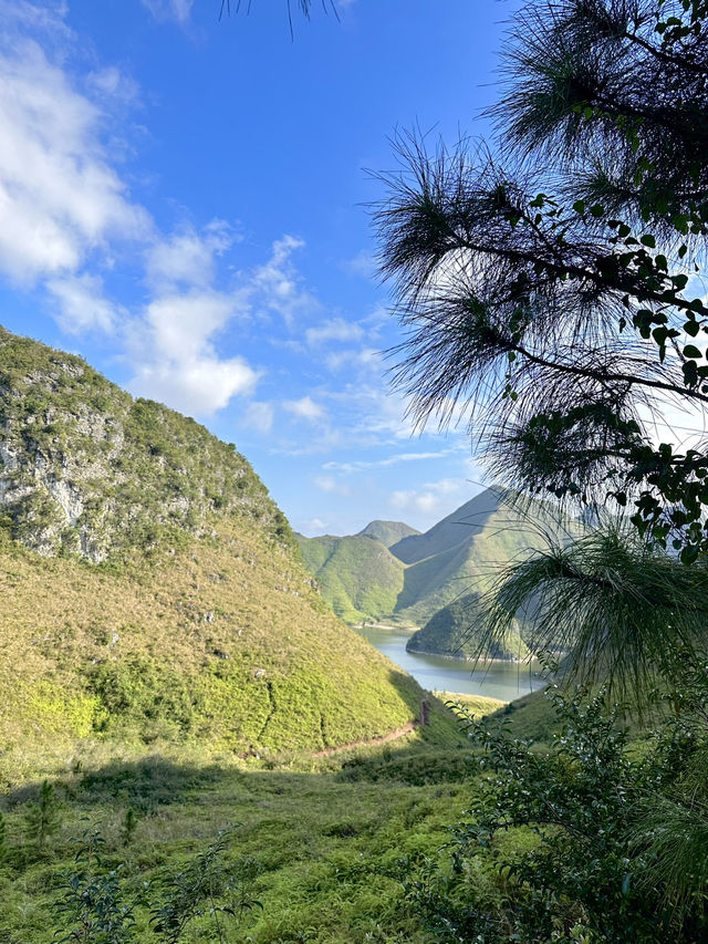山水交織的喀斯特幻境——廣西渠洋湖漫遊指南