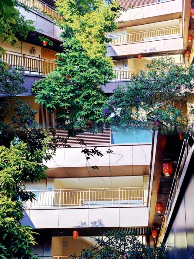 住喺風景入面,遊過山水間 住喺風景入面,遊過山水間