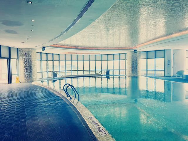 湛江海景度假酒店天花板，粵西嘅「七星小帆船」