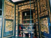 Guangdong Ceramic and Wood Carving Art