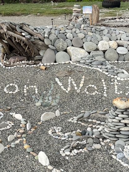 🌊 Qixingtan Beach Stone Stacking: 7 Stones, 1 Magical Moment! 🪨