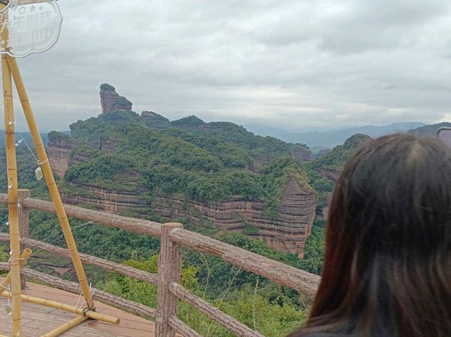 丹霞山奇幻地貌一日深度遊⛰️ 10月内地游